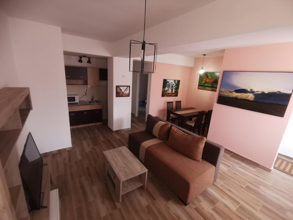 Crown Apartments Szkopje Kültér fotó